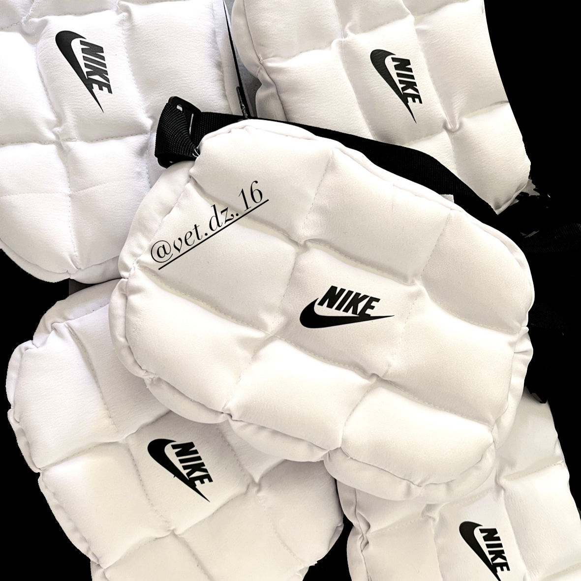 Sacoche Nike (Mini puffer bag)