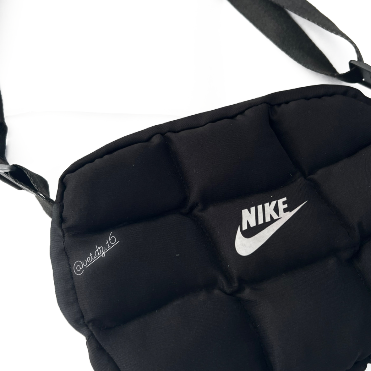 Sacoche Nike (Mini puffer bag)